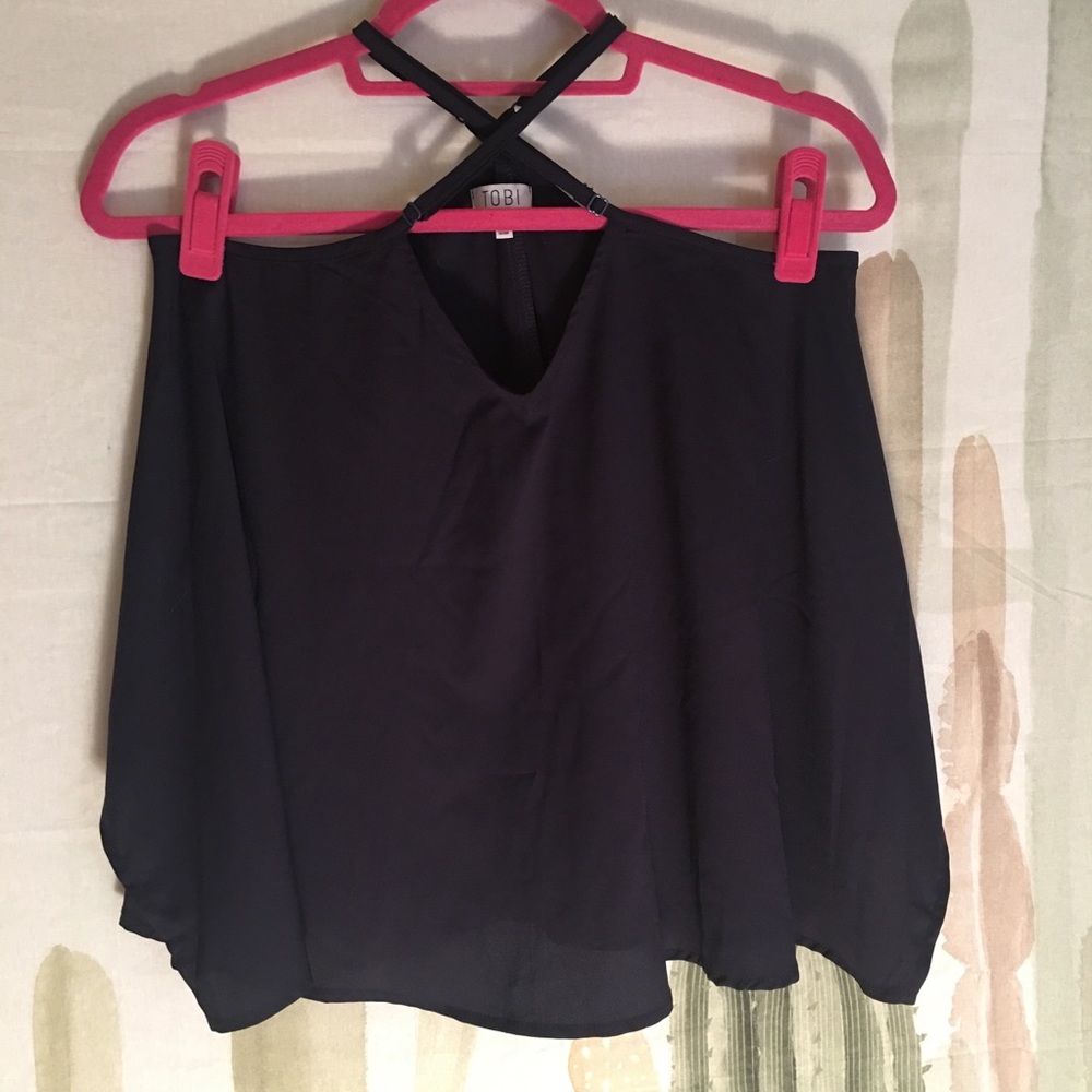 Crisscross straps top